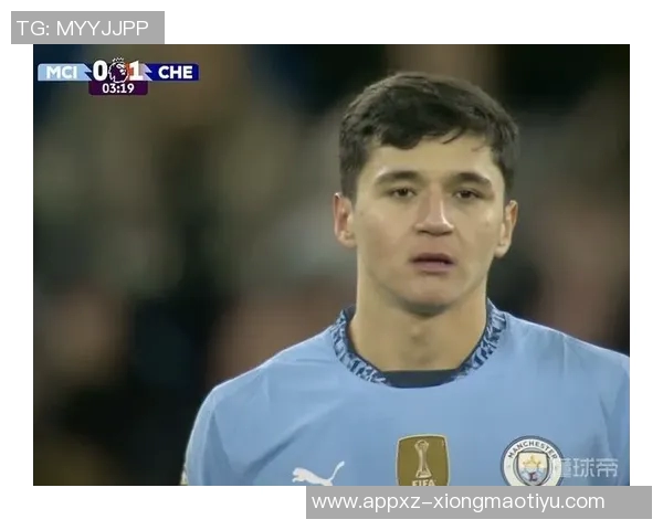 曼城冬窗或引援右后卫视胡桑诺夫表现而定