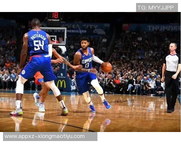 费尔斯表现低迷7号秀13投仅4中贡献15分5失误下半场状态更差仅得4分