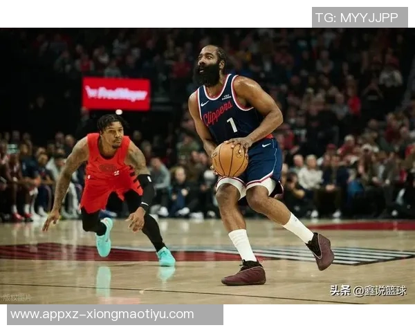 哈登小卡大洛三人均得25分创34岁以上球员组队得分新纪录 哈登小卡大洛三人均得25分创34岁以上球员组队得分新纪录