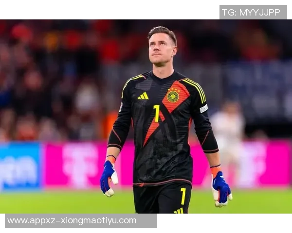 特尔施特根身披赫罗纳22号球衣期待对阵赫塔费的首场亮相