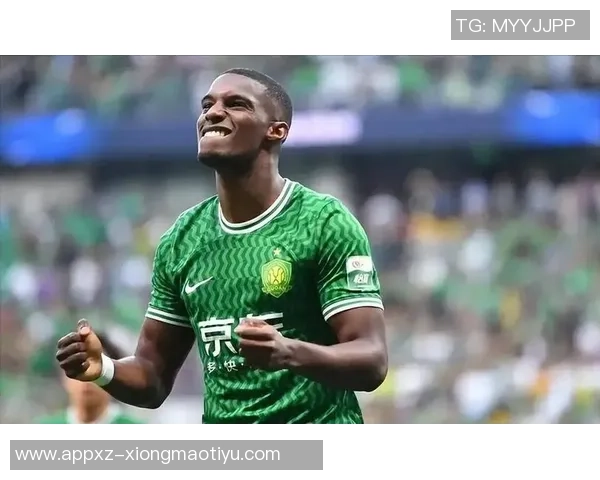 法比奥逆袭成中超金靴赛后感动落泪展现真情与坚持